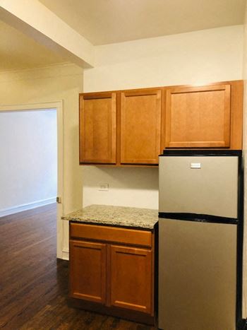Stainless Steel Appliances *